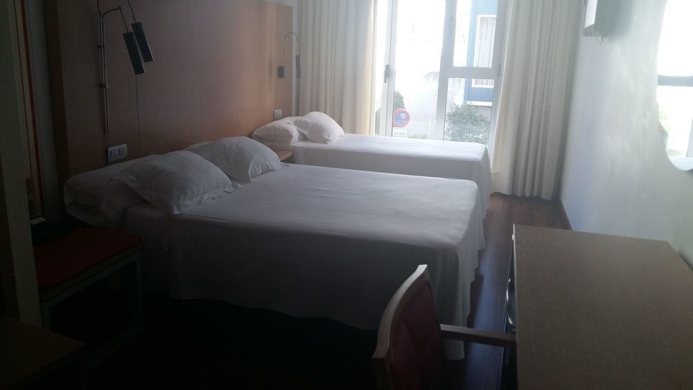 Hotel Ril Burela Ngoại thất bức ảnh