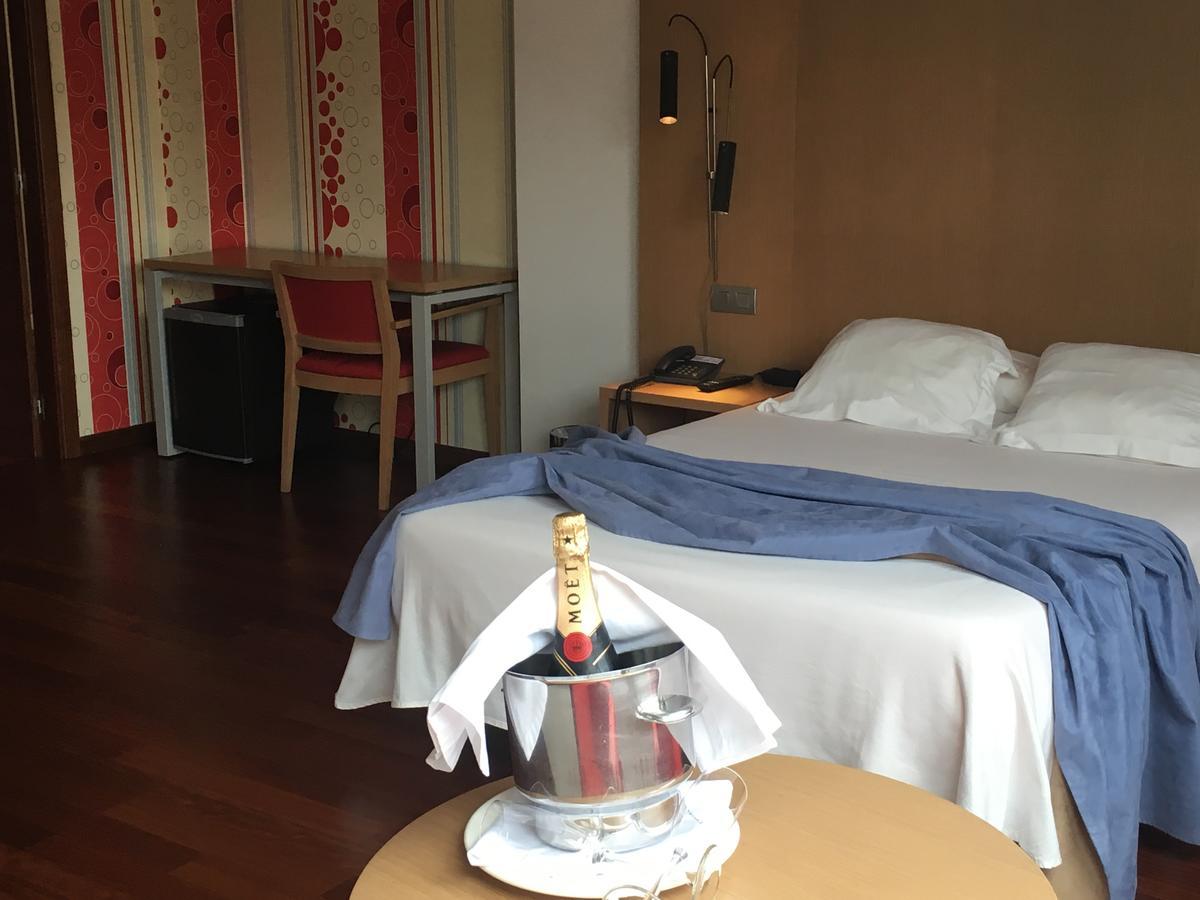 Hotel Ril Burela Ngoại thất bức ảnh